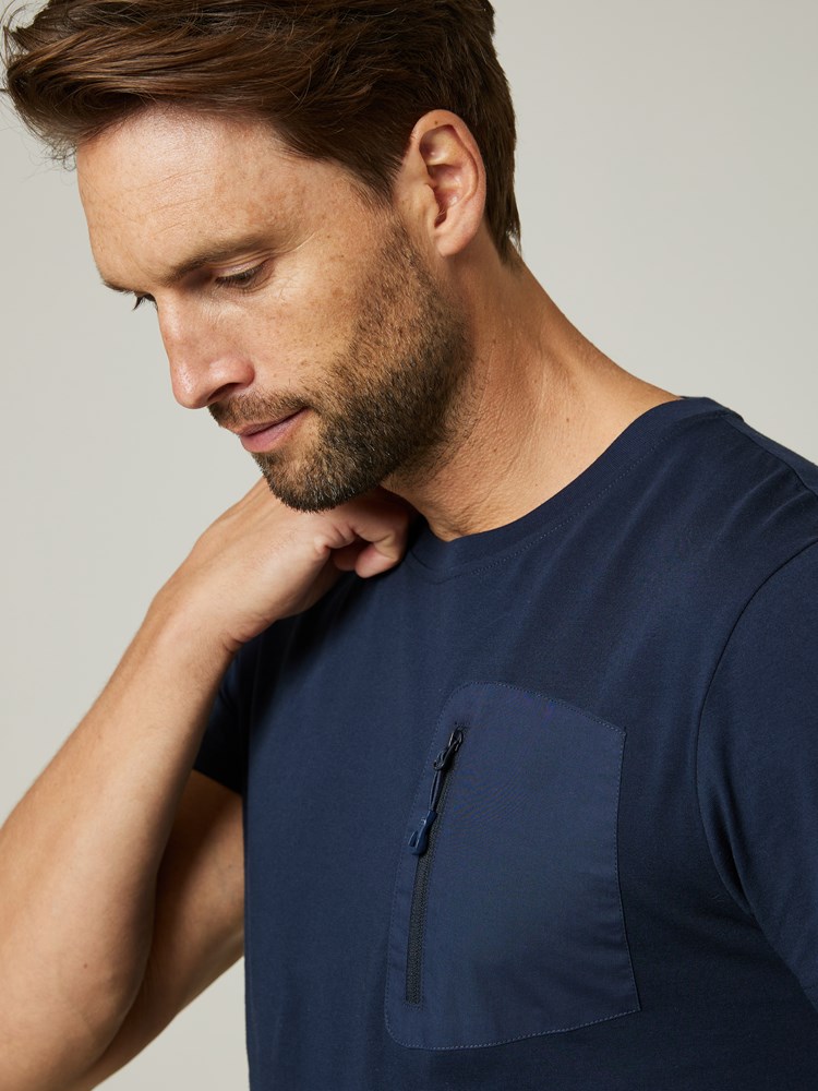 Aaron t-skjorte 7503211_EM6-JEANPAUL-H23-Front_1835_Aaron t-skjorte EM6_Aaron t-skjorte 7503211.jpg_Front||Front