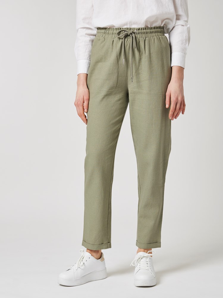 Mariella bukse 7503224_I5Z-MELL-H23-Modell-Front_chn=vic_510_Mariella bukse I5Z 7503224.jpg_Front||Front