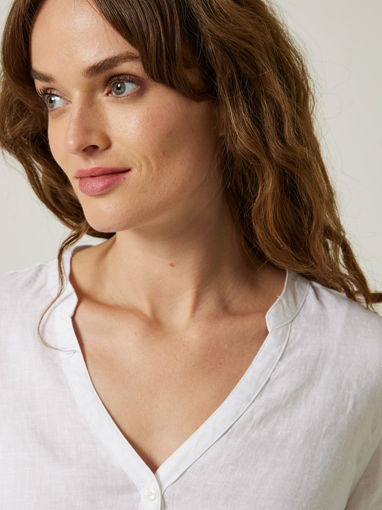 Lucia linbluse 7503230_O68_Jean Paul_Lucia Linen Bluse_H23 (3)_Lucia linbluse O68 7503230.jpg_