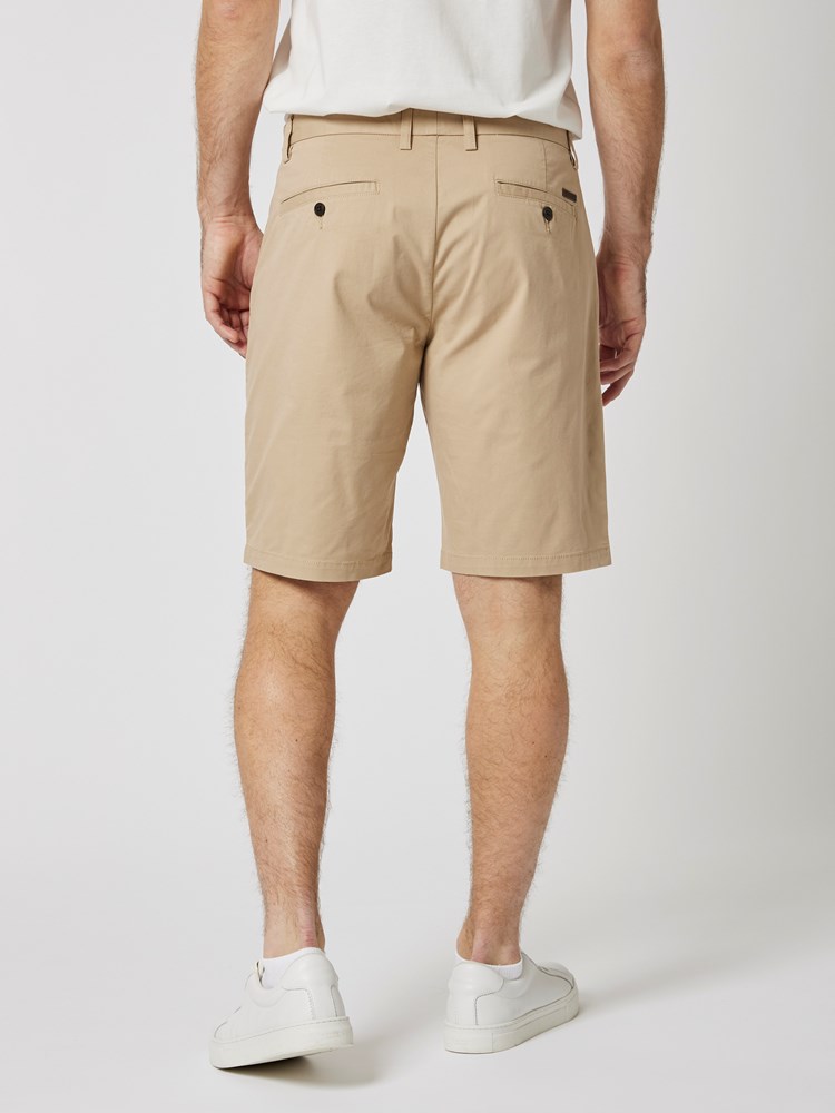 Crew chino shorts 7503247_APX-MRCAPUCHIN-H23-Modell-Back_chn=vic_2422_Crew chino shorts APX.jpg_Back||Back