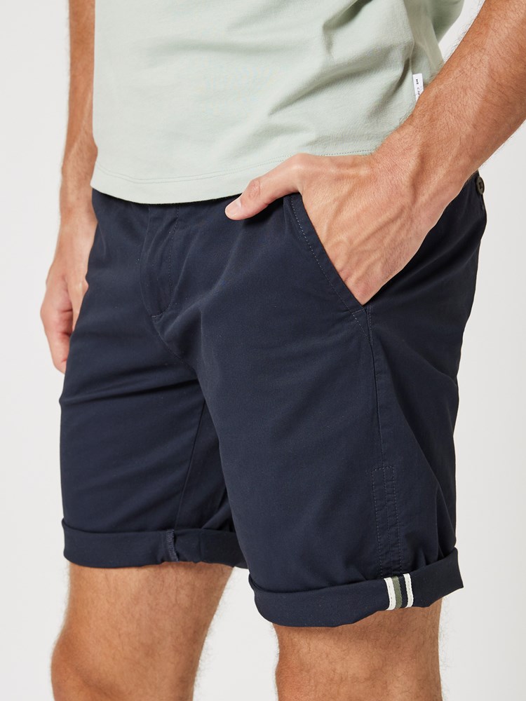 Crew chino shorts 7503247_C27-MRCAPUCHIN-H23-Modell-Front_chn=boys_404_Crew chino shorts C27.jpg_Front||Front
