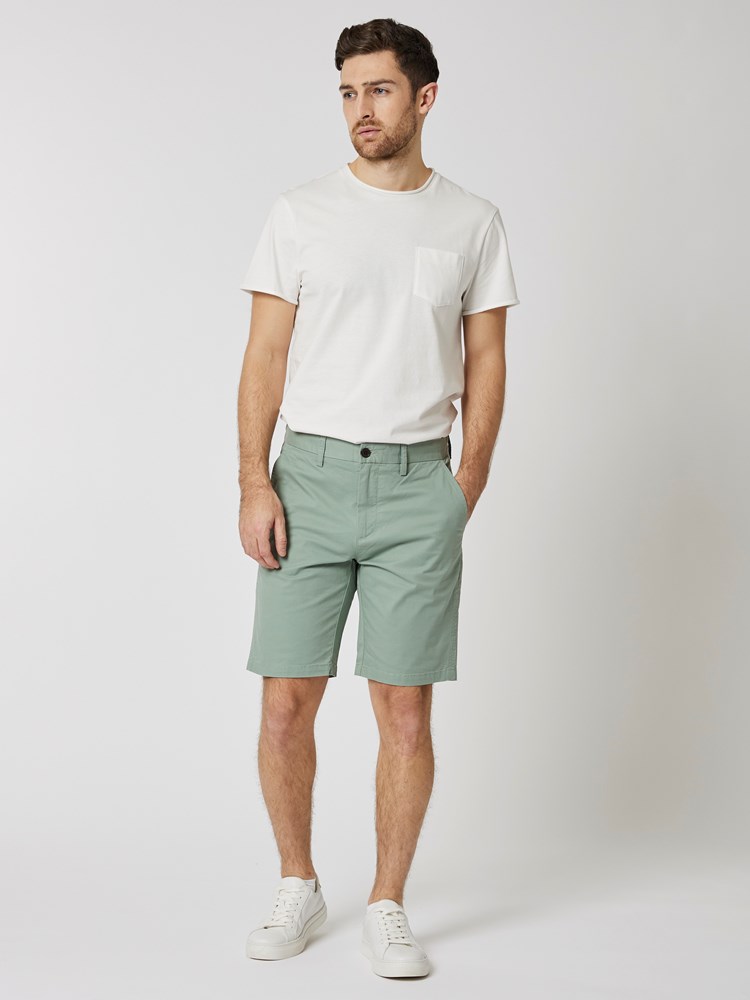Crew chino shorts 7503247_GIV-MRCAPUCHIN-H23-details_chn=vic_1870_Crew chino shorts GIV.jpg_
