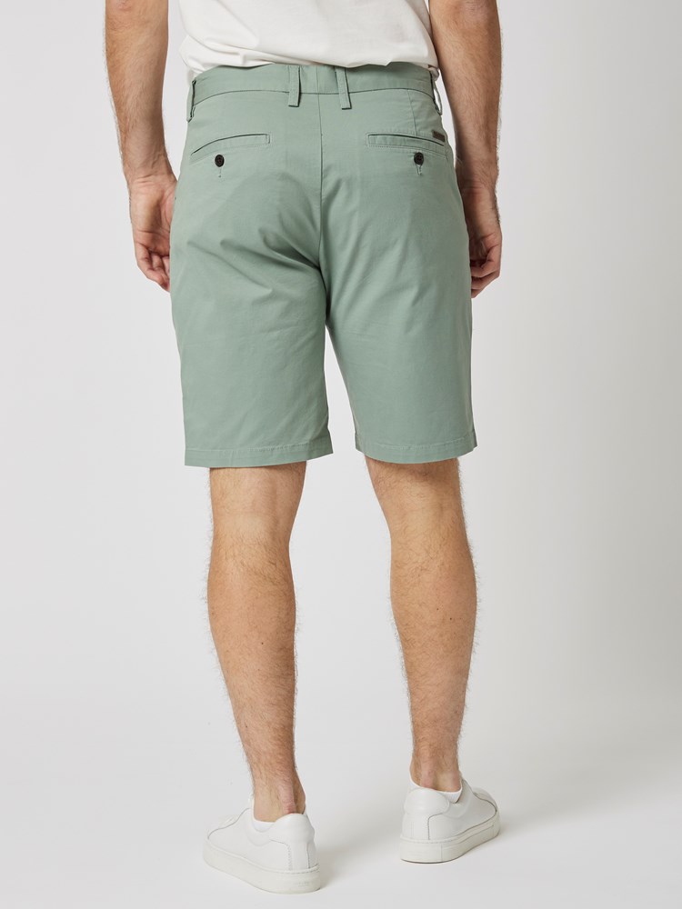 Crew chino shorts 7503247_GIV-MRCAPUCHIN-H23-Modell-Back_chn=vic_4970_Crew chino shorts GIV.jpg_Back||Back
