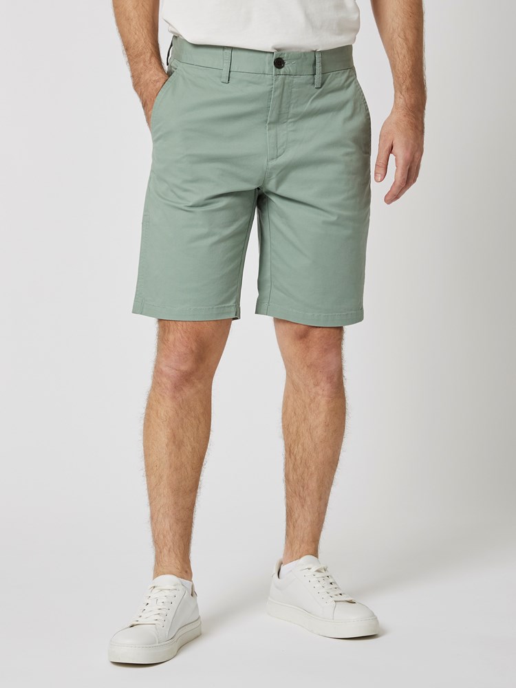 Crew chino shorts 7503247_GIV-MRCAPUCHIN-H23-Modell-Front_chn=vic_5204_Crew chino shorts GIV.jpg_Front||Front