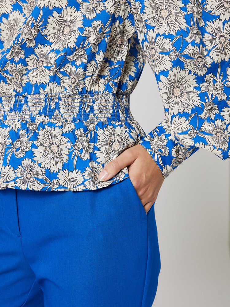 Bay bluse 7503441_EOV-BLU-S23-details_chn=vic_3542_Bay bluse EOV 7503441.jpg_