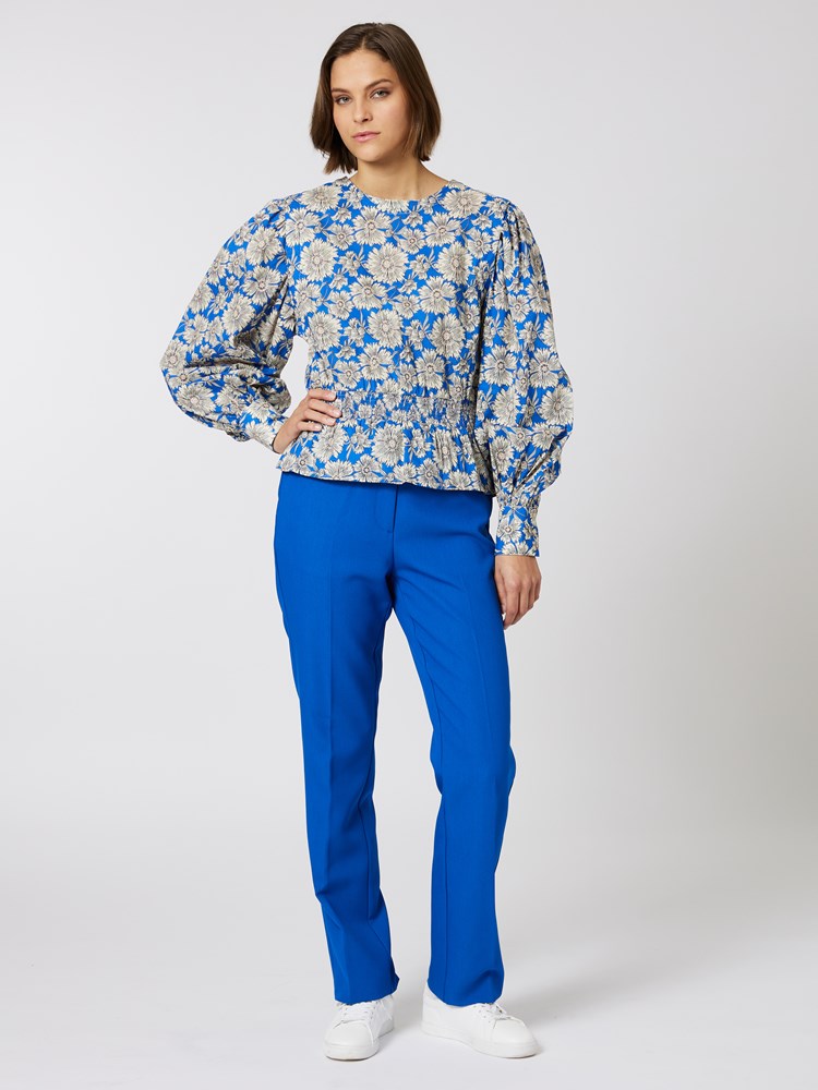 Bay bluse 7503441_EOV-BLU-S23-details_chn=vic_419_Bay bluse EOV 7503441.jpg_
