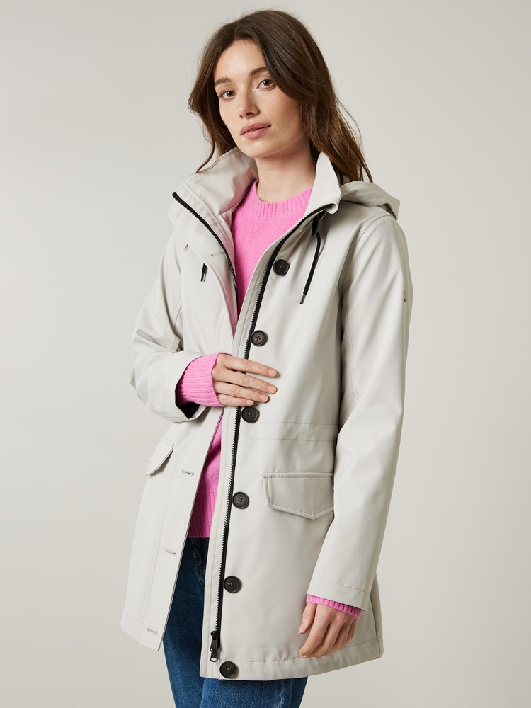 Una jakke 7503450_I3O-JEANPAUL-S23-Modell-Front_9443_Una jakke I3O 7503450.jpg_Front||Front