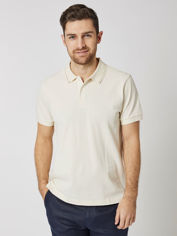 Javier pique 7503457_I2V-VESB-H23-Modell-Front_chn=vic_350.jpg_Front||Front
