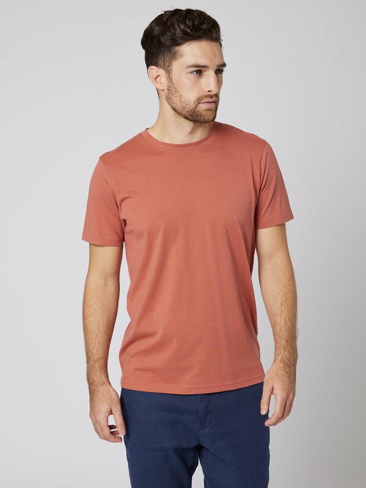 Ryan t-skjorte 7503471_AHL-VESB-S23-Modell-Front_chn=vic_3188.jpg_Front||Front