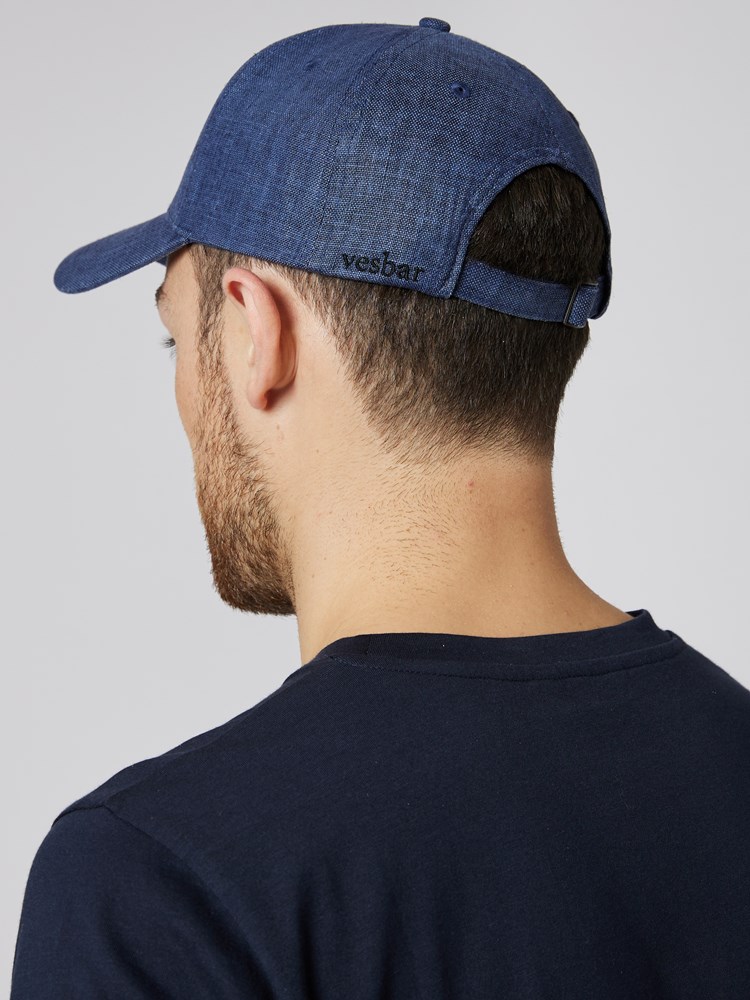 Ves lincaps 7503668_EM6-VESB-S23-Modell-Back_chn=vic_157.jpg_Back||Back