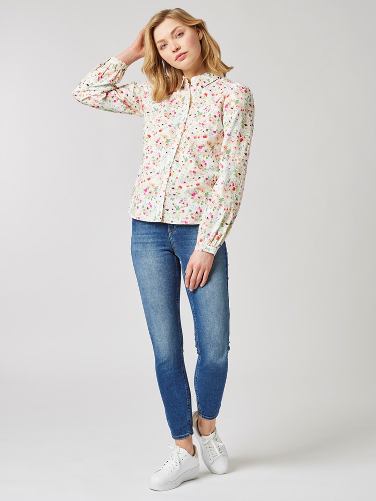 Benoit bluse 7503814_MLN-MELL-H23-details_chn=vic_4101_Benoit bluse MLN 7503814.jpg_