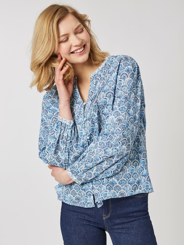 Tangier bluse 7503829_EFH-MELL-H23-Modell-Front_chn=vic_2073_Tangier bluse EFH_Tangier bluse EFH 7503829.jpg_Front||Front