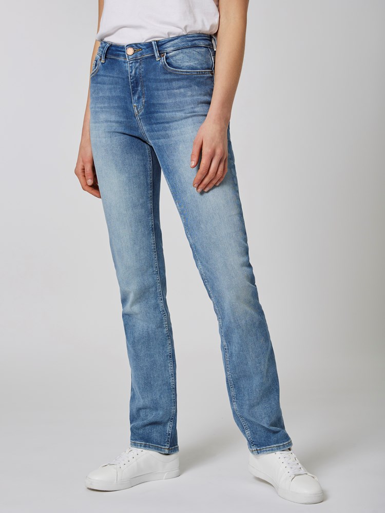 Spirea straight jeans 7503876_DAD-MELL-NOS-Modell-Front_chn=vic_6606_Spirea straight jeans DAD.jpg_Front||Front