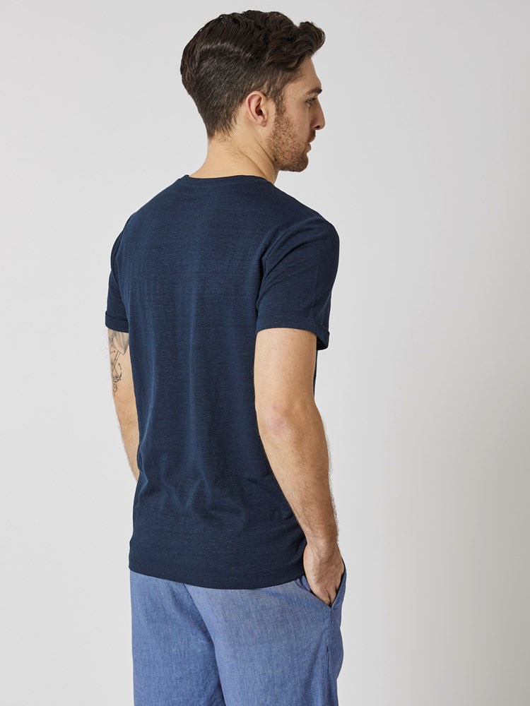 Russell t-skjorte 7504137_EM6-VESB-H23-Modell-Back_chn=vic_731.jpg_Back||Back