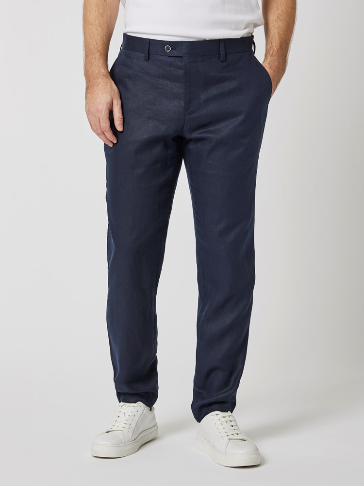 Roswell linbukse 7504151_EM6-VESB-H23-Modell-Front_chn=vic_8900.jpg_Front||Front