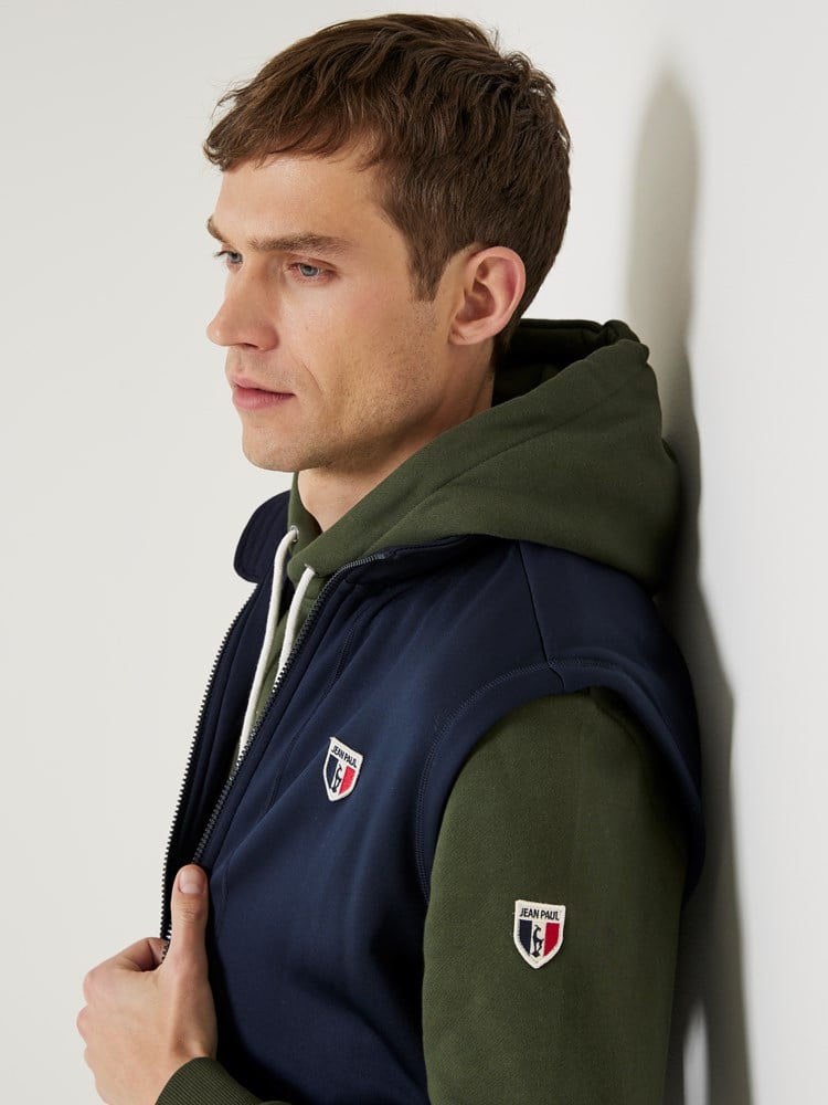 Sylvestre vest 7504203_EM6-JEANPAUL-A23-Modell-Front_4478 (1)_Sylvestre vest EM6.jpg_