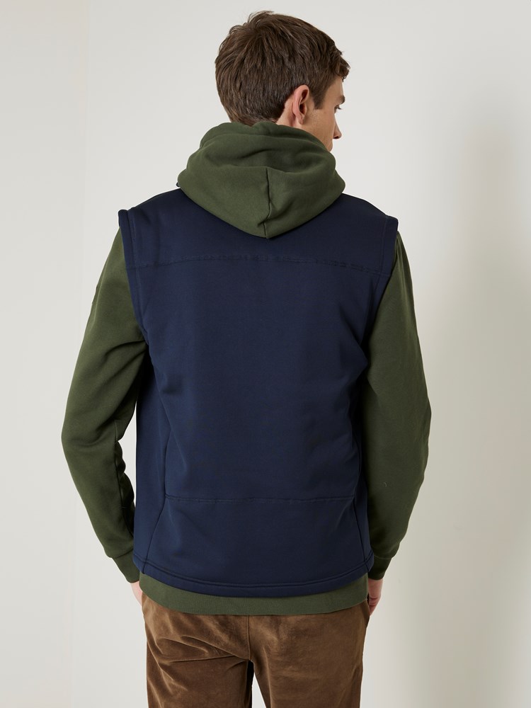 Sylvestre vest 7504203_EM6-JEANPAUL-A23-Modell-Front_961_Sylvestre vest EM6.jpg_