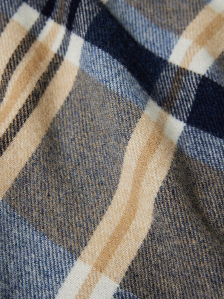 Leo skjerf 7504241_EGG-JEANPAUL-A23-Front_9061_Leo skjerf.jpg_Front||Front