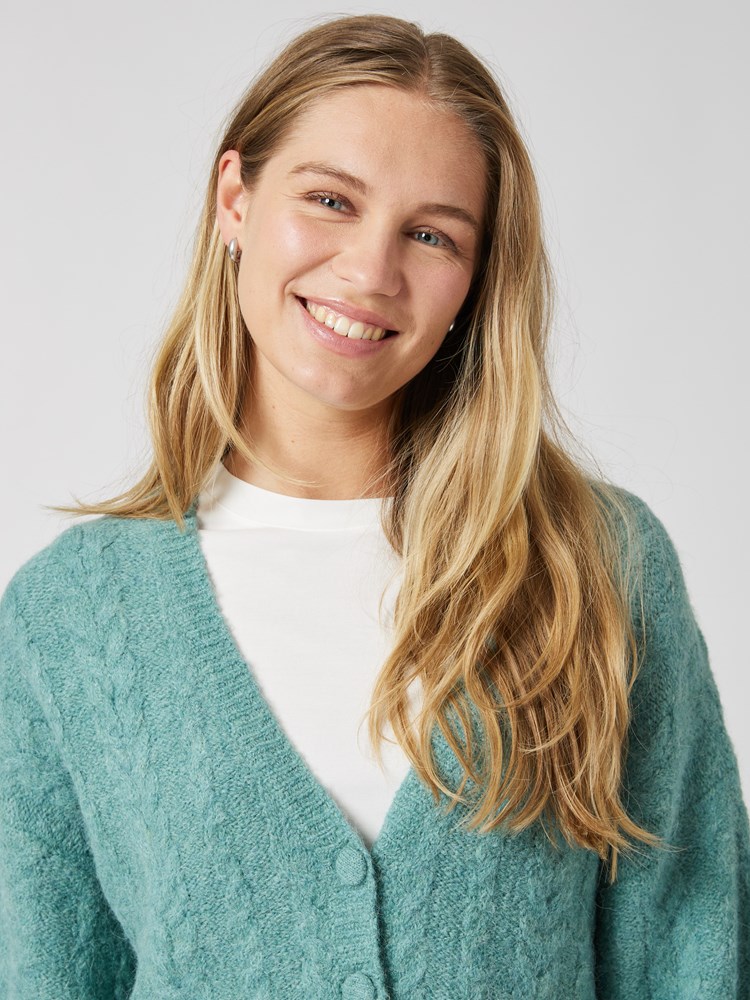Sophie cardigan 7504453_GKW-DONNA-A23-details_chn=vic_2585_Sophie cardigan GKW_Sophie cardigan GKW 7504453.jpg_