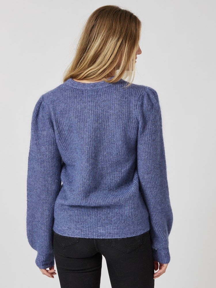 Marion pufferm genser 7504487_EM4-MELL-A23-Modell-Back_chn=vic_6122_Marion pufferm genser EM4_Marion pufferm genser EM4 7504487.jpg_Back||Back