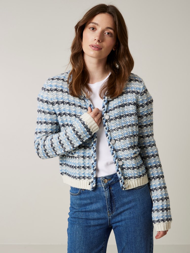 Runi cardigan 7504519_EEN-JEANPAUL-A23-Modell-Front_3017_Runi cardigan EEN 7504519.jpg_Front||Front