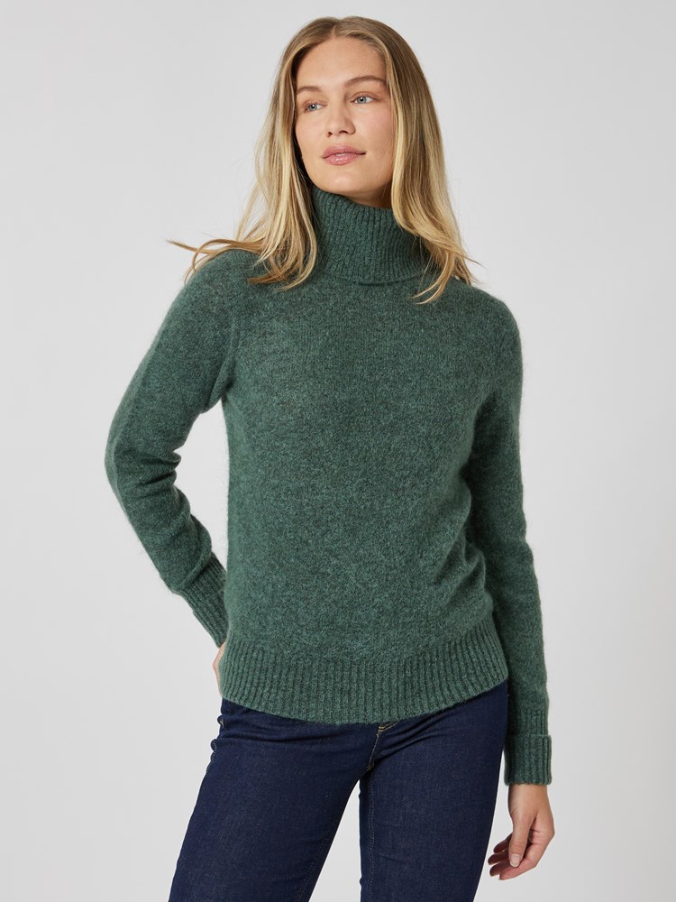 Marion høyhalset genser 7504703_GNS-MELL-A23-Modell-Front_chn=vic_7409_Marion høyhalset genser GNS_Marion høyhalset genser GNS 7504703.jpg_Front||Front