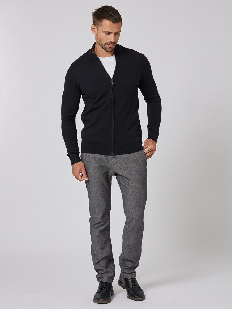 Easton cardigan 7504796_EM6-VESB-A23-details_chn=vic_4968.jpg_