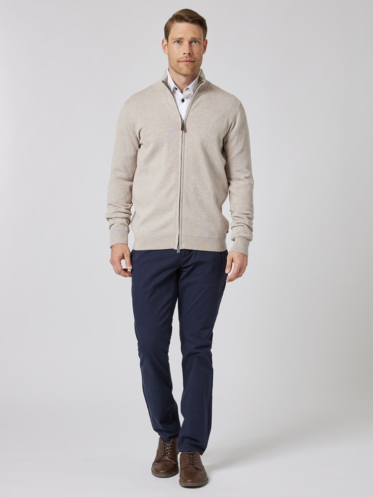 Easton cardigan 7504796_I4C-VESB-A23-details_chn=vic_668.jpg_
