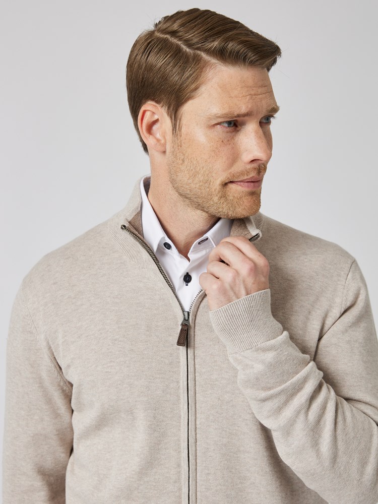 Easton cardigan 7504796_I4C-VESB-A23-details_chn=vic_7592.jpg_