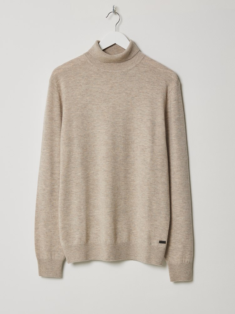 Edward Rollneck 7504802_I4C-JEANPAUL-W23-Front_7161_Edward Rollneck_Edward Rollneck I4C.jpg_Front||Front