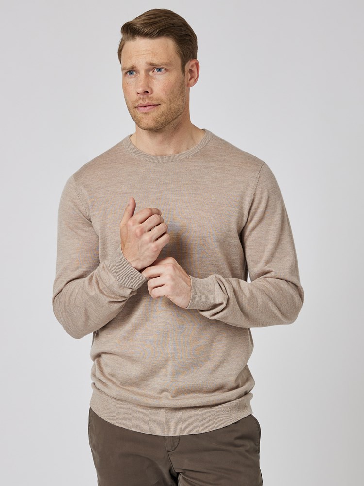 Ledger merino genser 7504826_I5B-VESB-A23-Modell-Front_chn=vic_3877.jpg_Front||Front