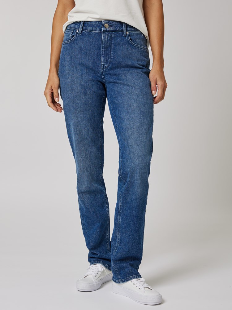 Beau straight jeans 7504838_DAA-BLU-A23-Modell-Front_chn=vic_5996_Beau straight jeans DAA.jpg_Front||Front