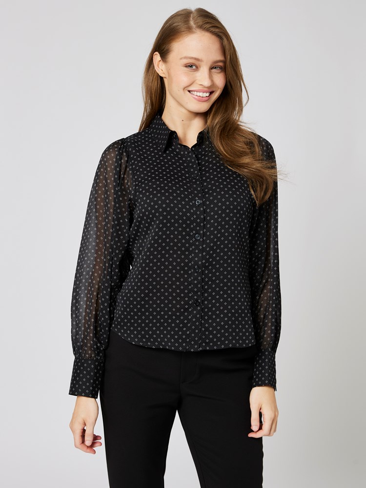 Sterling bluse 7504848_CAB-BLU-A23-Modell-Front_chn=vic_396_Sterling bluse CAB_Sterling bluse CAB 7504848.jpg_Front||Front