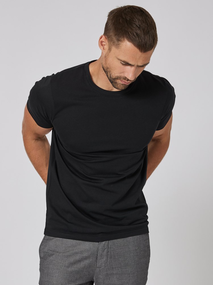 Ryan t-skjorte 7504874_CAB-VESB-A23-Modell-Front_chn=vic_59.jpg_Front||Front
