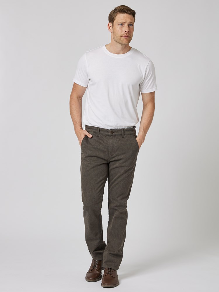 Slim melange chino 7504921_AIQ-MRCAPUCHIN-A23-details_chn=vic_9243_Slim melange chino AIQ.jpg_