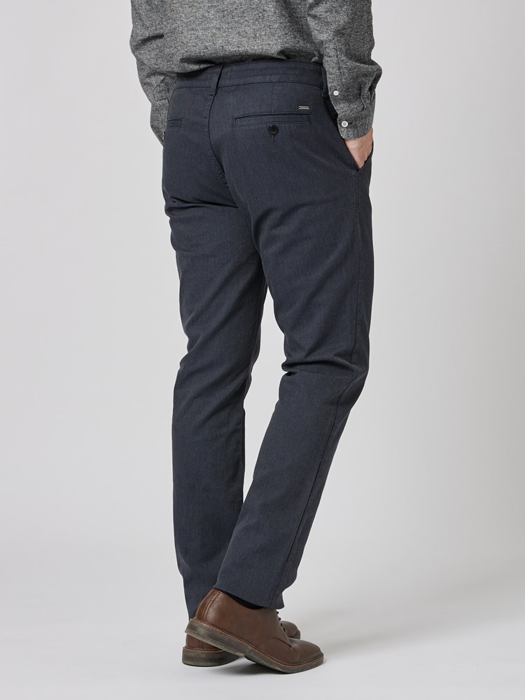 Slim melange chino 7504921_EMW-MRCAPUCHIN-A23-Modell-Back_chn=vic_7835_Slim melange chino EMW.jpg_Back||Back