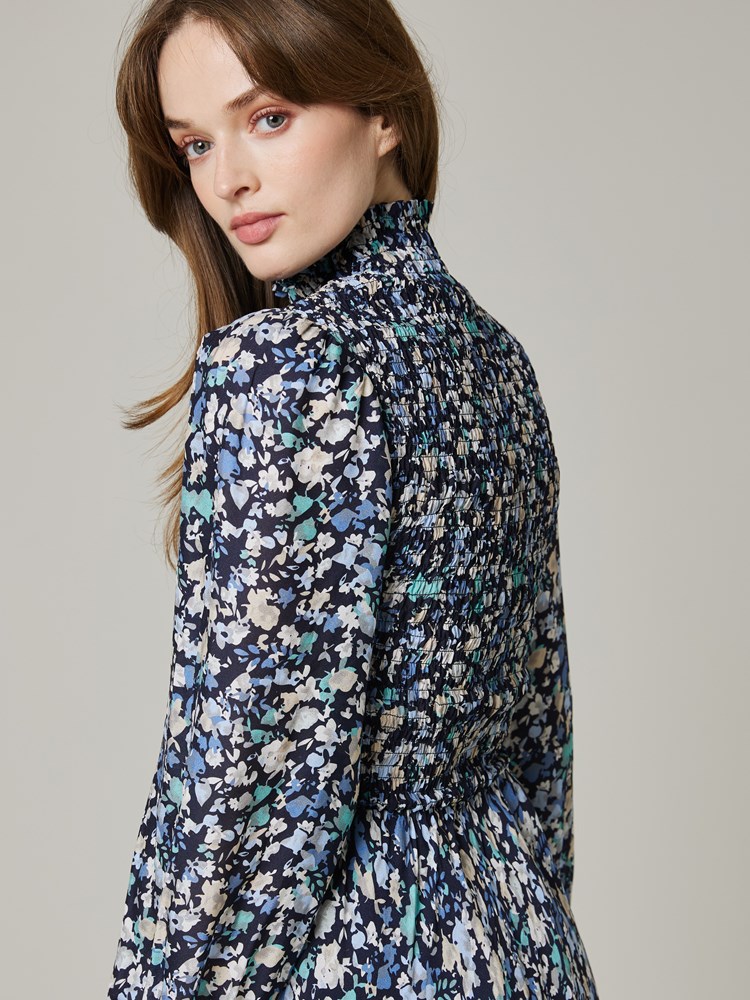 Annika kjole 7505228_EBR-JEANPAUL-W23-Modell-Front_8403_Annika kjole EBR 7505228.jpg_Front||Front