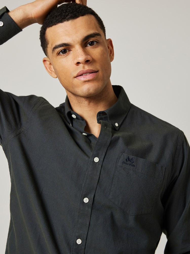 Keith skjorte - Classic fit 7505251_GUC-JEANPAUL-W23-Modell-Front_3294_Keith skjorte - Classic fit GUC.jpg_Front||Front