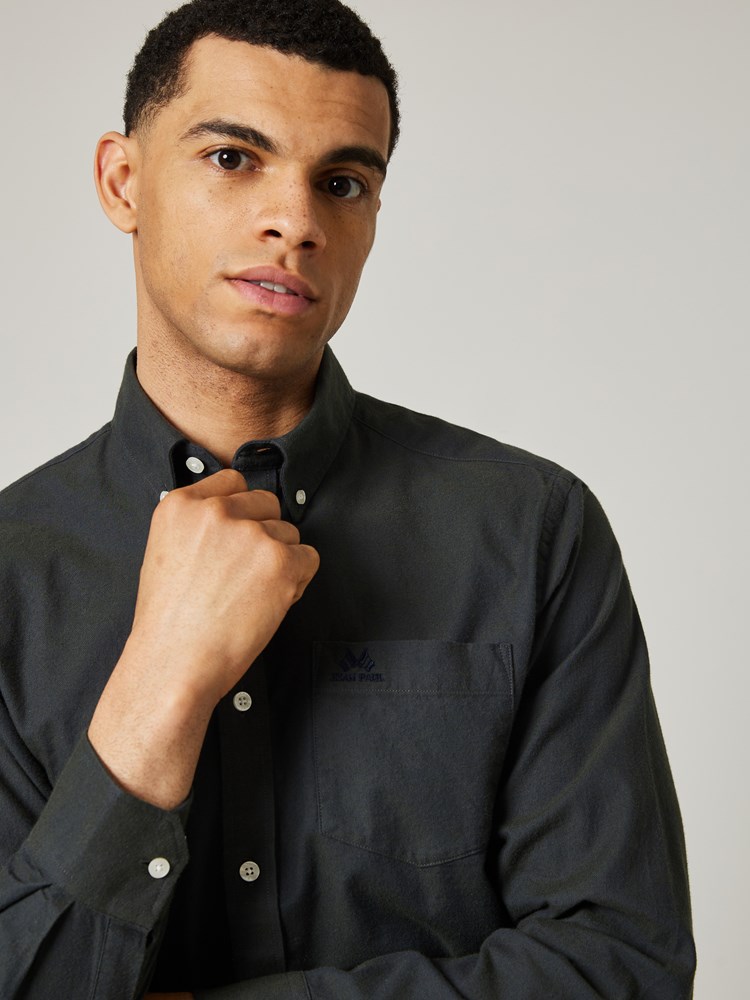 Keith skjorte - Classic fit 7505251_GUC-JEANPAUL-W23-Modell-Front_409_Keith skjorte - Classic fit GUC.jpg_Front||Front