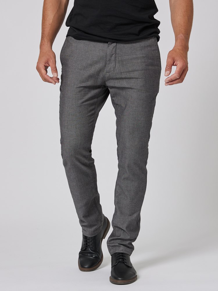 Brice chinos 7505409_I6Y-VESB-A23-Modell-Front_chn=vic_3385.jpg_Front||Front
