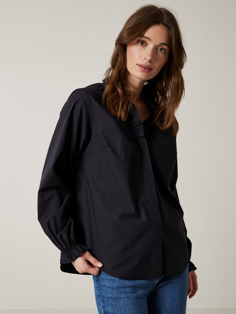 Belle bluse 7505486_C25-JEANPAUL-Belle Bluse-A23-Modell (2)_Belle bluse C25_Belle bluse C25 7505486.jpg_