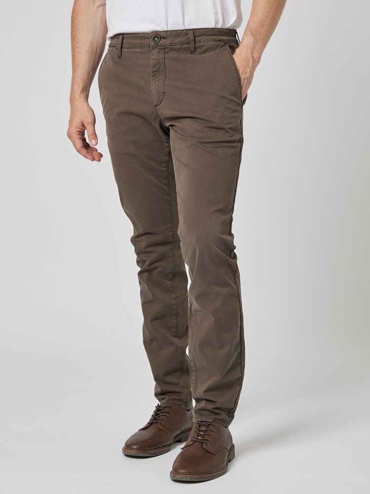 Aron chinos 7505541_AN7-VESB-A23-Modell-Front_chn=vic_9731_Aron chinos AN7.jpg_Front||Front