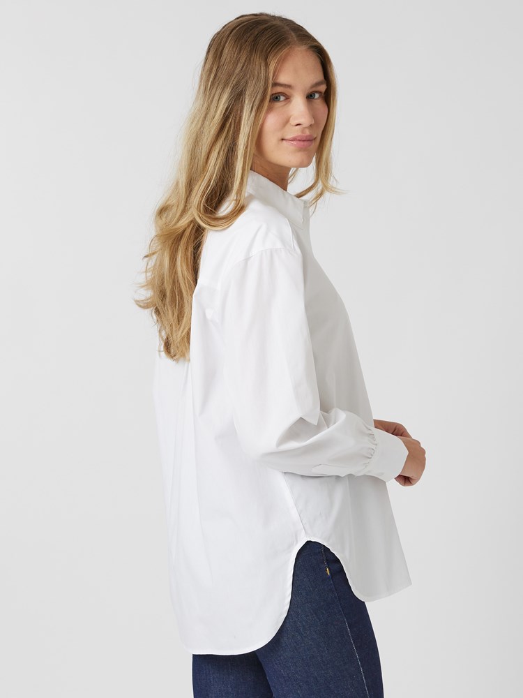 Sarah skjorte 7505579_O68-MELL-A23-Modell-Back_chn=vic_5547_Sarah skjorte O68_Sarah skjorte O68 7505579.jpg_Back||Back
