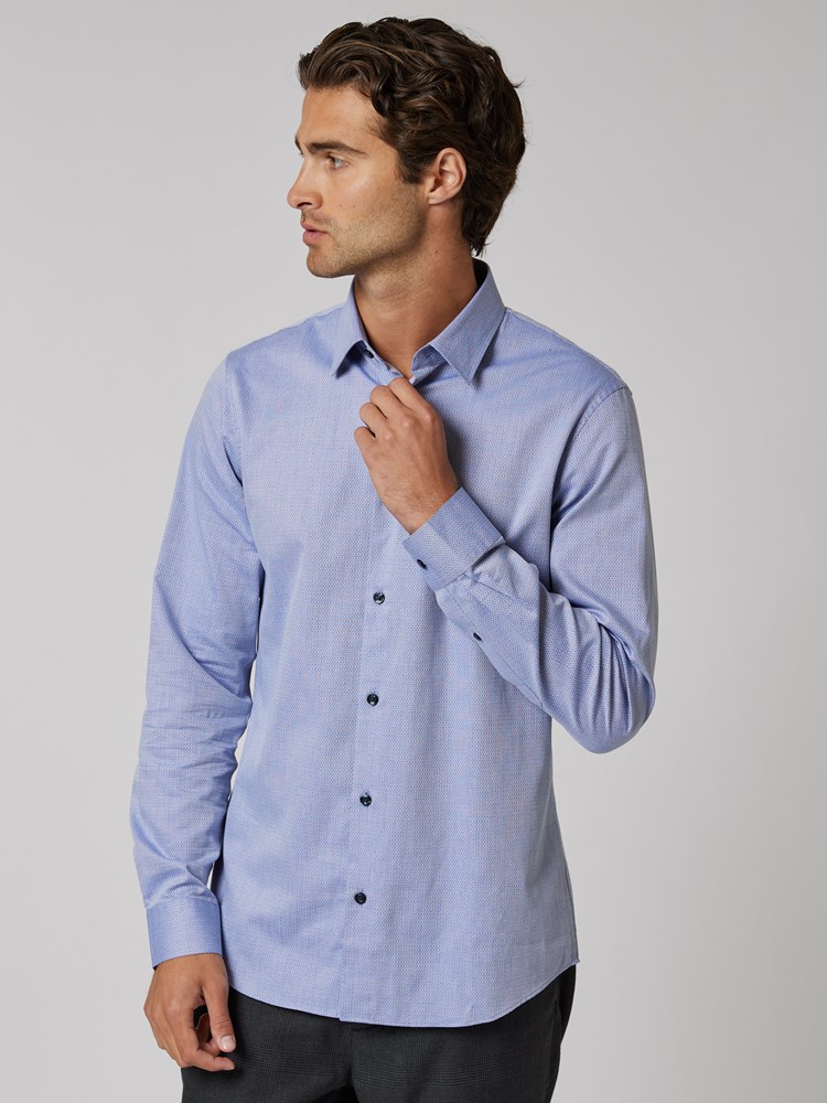 Felix skjorte 7505707_ECG-VESB-W23-Modell-Front_chn=vic_6444.jpg_Front||Front