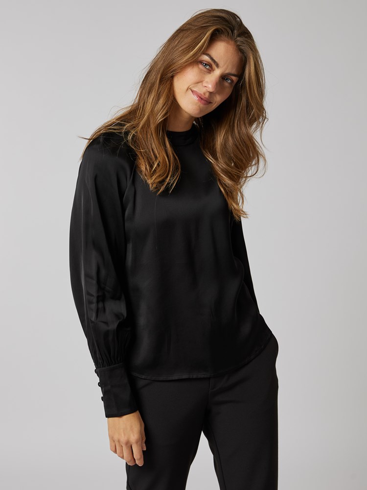 Gael bluse 7505785_CAB-BLU-W23-Modell-Front_chn=vic_2328_Gael bluse CAB_Gael bluse CAB 7505785.jpg_Front||Front