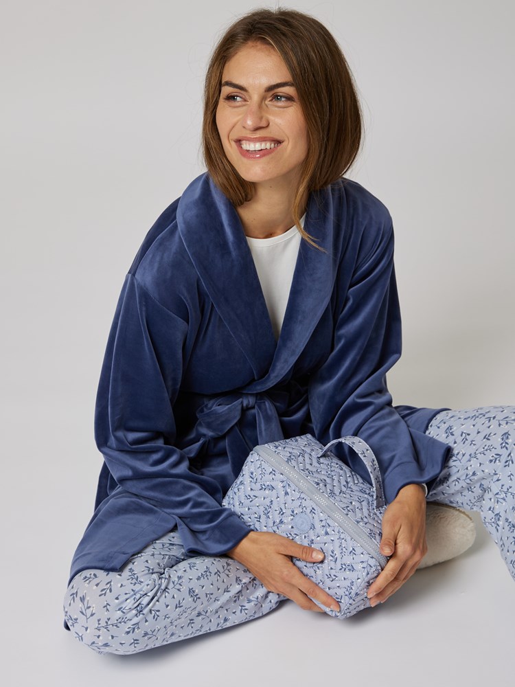 Luna toalettmappe 7505801_R79-MELL-W23-Modell-Front_chn=vic_4844_Luna toalettmappe R79_Luna toalettmappe R79 7505801.jpg_Front||Front