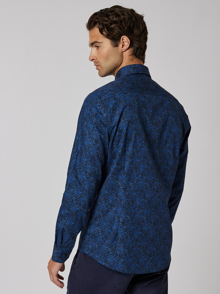 Francisco skjorte 7505927_CAB-VESB-W23-Modell-Back_chn=vic_4967.jpg_Back||Back