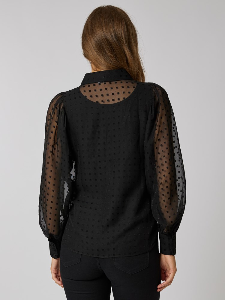 Rowan bluse 7505945_CAB-BLU-W23-Modell-Back_chn=vic_8031_Rowan bluse CAB_Rowan bluse CAB 7505945.jpg_Back||Back