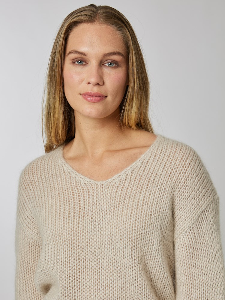 Arielle genser 7506021_I2Z-MELL-S24-details_chn=vic_6361_Arielle genser I2Z_Arielle genser I2Z 7506021.jpg_