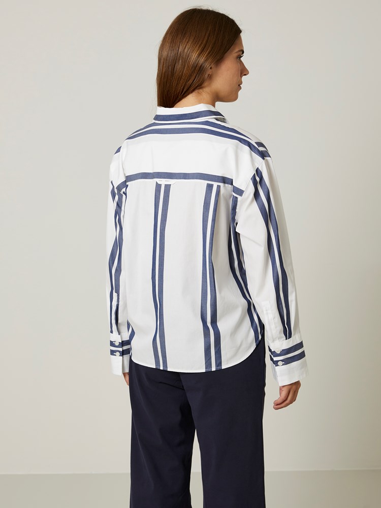Carolina skjorte 7506208_O68-JEANPAUL-S24-Modell-Front_7949_Carolina skjorte O68_Carolina skjorte O68 7506208.jpg_Front||Front